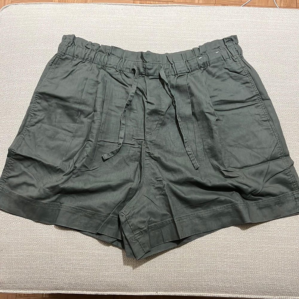 Uniqlo shorts XL